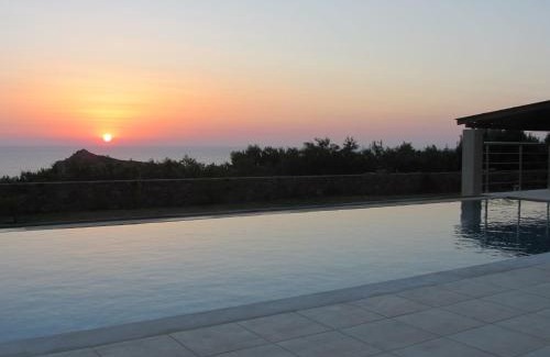 Livadia Villa | VILLA ASTERAKI private pool, magic sunsets, near Elafonisi