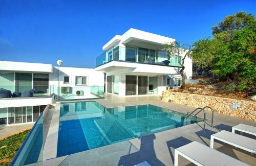 Pelekito Villa | Villa Athena by PosarelliVillas