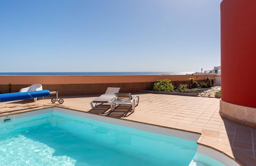 Caleta de Fuste Villa | Villa Atlantica - Cliffside Retreat