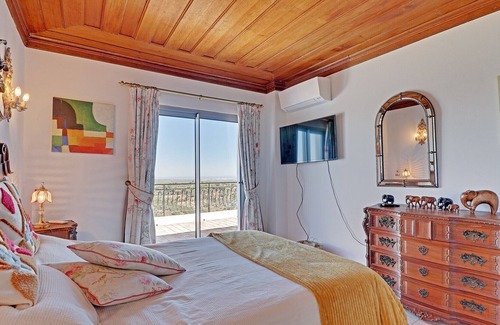 Fonte do Bispo Villa | Villa Aurora by Portucasa