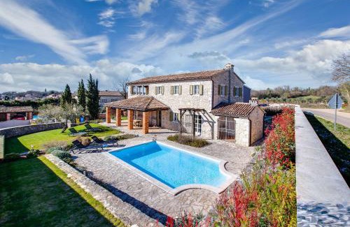 Tinjan Villa | Villa Avalon - Luxury home with pool in the centre of Istria