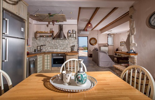 Romirion House | Villa Azzurra With Private Pool and Amazing View To The Sea &Village's mountain