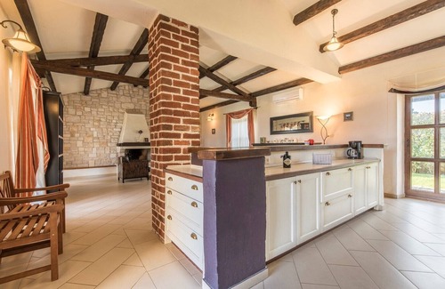 Baldasi Villa | Villa Baldasera in Vižinada with private pool for rent. Ideal for up to 8 people.