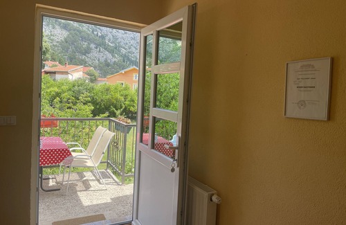Blagaj Villa | Villa Basic Blagaj with Amazing View on the River, super close to Mostar