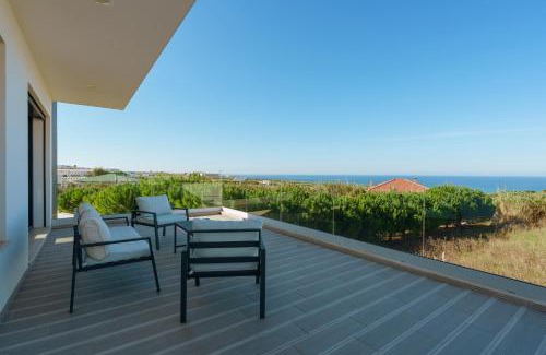Atalaia Villa | Villa Beach and Friends with ocean view
