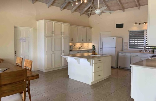 Dickenson Bay Villa | Villa Belvedere, 5 minutes walk to the beach, private pool and seaview