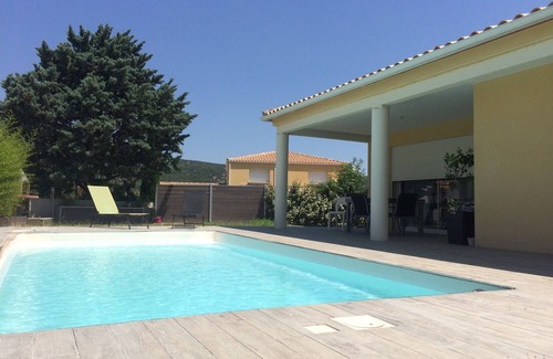 Montpeyroux Villa | Villa between sea and scrubland, in the heart of Herault