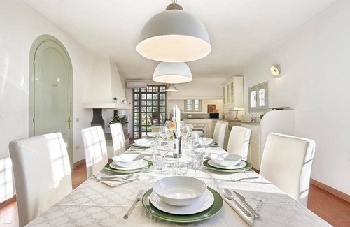 Margine Coperta-Traversagna Villa | Villa Biancavite: An elegant two-story villa situated in a quiet location, a few minutes from the town center, with Free WI-FI.