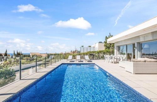 Cumbre del Sol Villa | Villa Blanca by Interhome