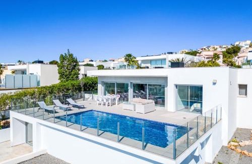 Cumbre del Sol Villa | Villa Blanca by Interhome