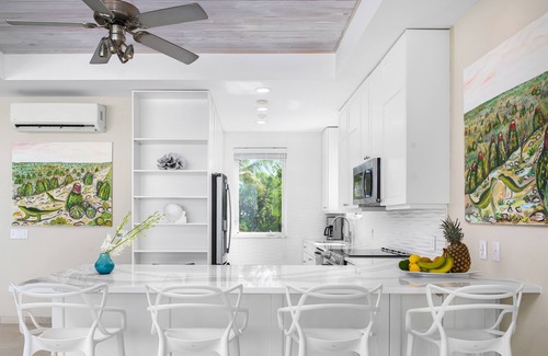 Ocean Point Villa | Villa Blue Heaven-Just Steps to Beach and Turquoise Water - Best Sunsets!