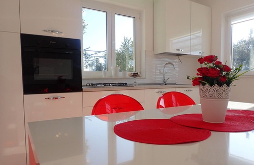 Slano Apartment | Villa BONADEA - modern two bedroom apartment at seafront, perfect getaway