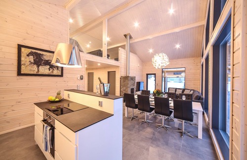 Sappee Villa | Villa Borealis