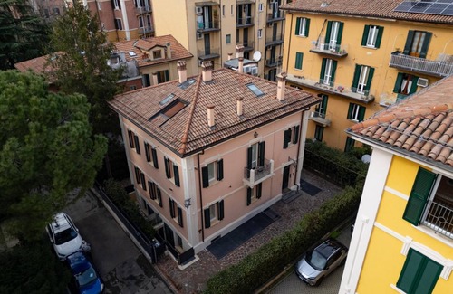 Saragozza-Porto Apartment | Villa Bottrigari Terrace Spa Bath Apartment