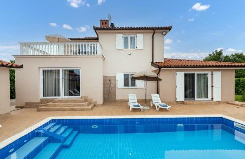 Radini Villa | Villa Buroli with Pool, Sauna and Jacuzzi