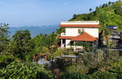 Lansdowne Villa | Villa by Mountain Homes- Lansdowne