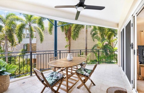 Tatura Villa | Villa by the Beach in Tatura