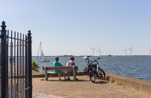 Municipality of Hellevoetsluis Villa | Villa by the Harbour with Sauna