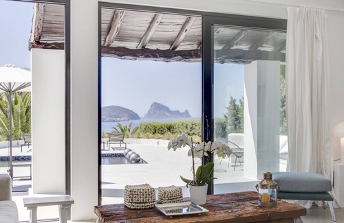 Cala Comte Villa | Villa Calypso - Exclusive villa with a spectacular view to the open sea