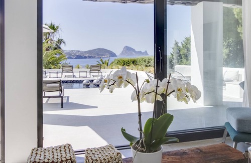 Cala Comte Villa | Villa Calypso - Exclusive villa with a spectacular view to the open sea