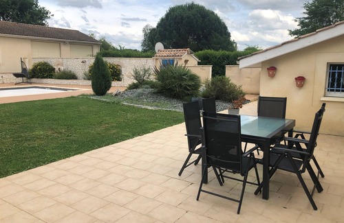 Lamonzie-Saint-Martin Villa | Villa Campagne 10 km Bergerac 3ch 4pers Clim Piscine Privée Jardin Terrasse Wifi