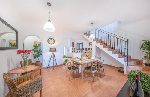 Apraos Villa | villa camross