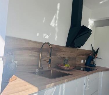 Saint-Joseph House | Villa Canne & Ô