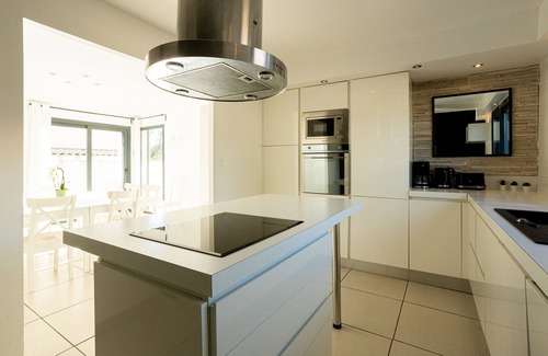 Le Grau-dʼAgde Villa | Villa Cap d'AGDE - Villa climatisée avec piscine chauffée et à 750m de la plage