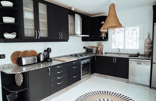 Sant Rafael de Sa Creu Villa | Villa 'Carol' with Private Pool, Wi-Fi and Air Conditioning