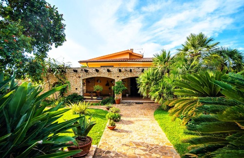 Cinisi Villa | Villa Carta, for large group with private pool and garden