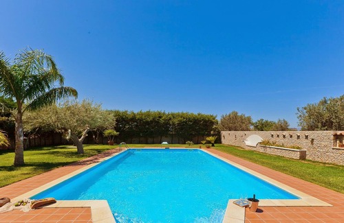 Cinisi Villa | Villa Carta, for large group with private pool and garden