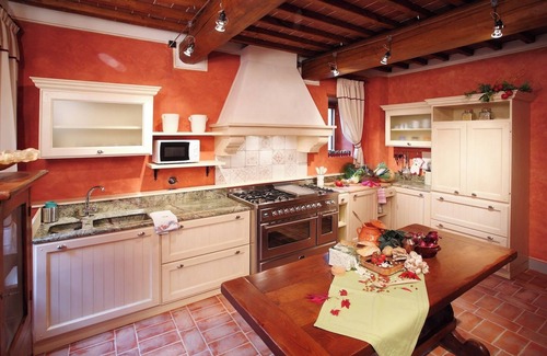 Reggello Villa | Villa Casa Rossa in a scenic place. 16 people