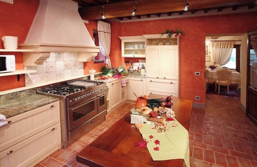 Reggello Villa | Villa Casa Rossa in a scenic place. 16 people