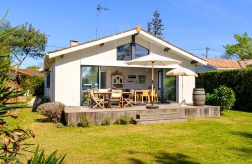 Lanton Villa | Villa Cassy by Interhome