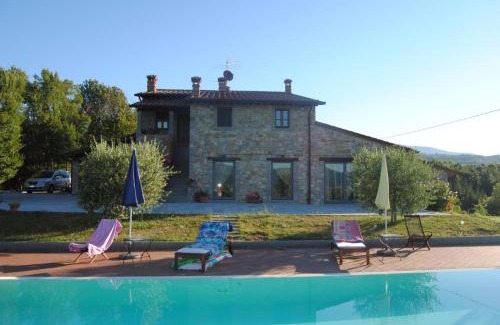 Poppi Villa | Villa Castagnone