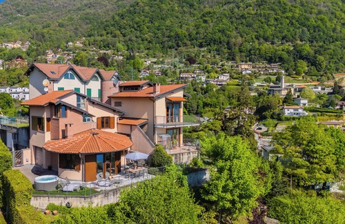 Argegno Villa | Villa Castello by Rent all Como