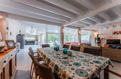Cap-Ferret Villa | Villa 'Centre Cap Ferret Ref 40' with private pool, private terrace and Wi-Fi