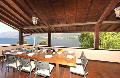 Oliveto Lario Villa | Villa & Charme id 2121, great lake views pool, beach, lake front