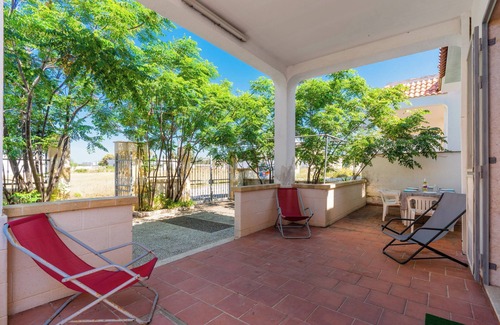 Torre Lapillo Villa | Villa 'Cinzia' with Private Terrace and Air Conditioning