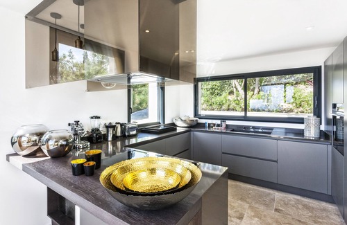 La Croix-Valmer Villa | Villa Colibri - Luxury 10 Bedroom Villa