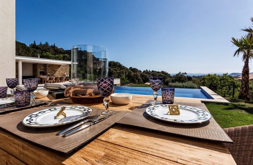 La Croix-Valmer Villa | Villa Colibri St Tropez French Riviera 10-bd