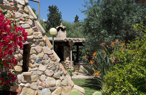 Cuili Murvoni Villa | Villa 'Con Piscina Solanas' with Mountain View, Wi-Fi and Air Conditioning