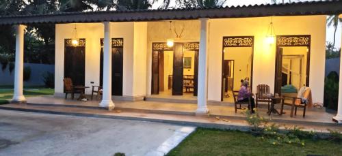 Thiranagama House | Villa Conch by Om