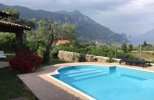 Roina Villa | Villa Corneghe with pool