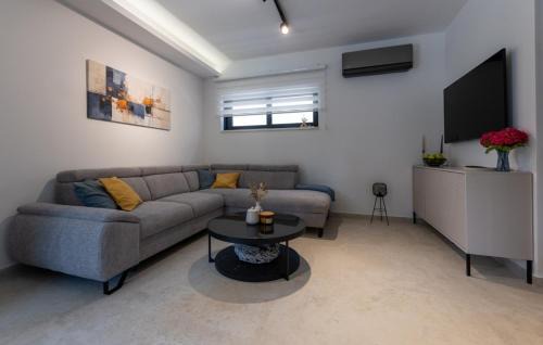 Kremena Villa | Villa D Cube by Villas Guide