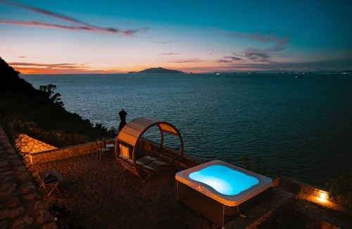 Anacapri Apartment | Villa DAlessandro Carmela, private apartment and private hot jacuzzi