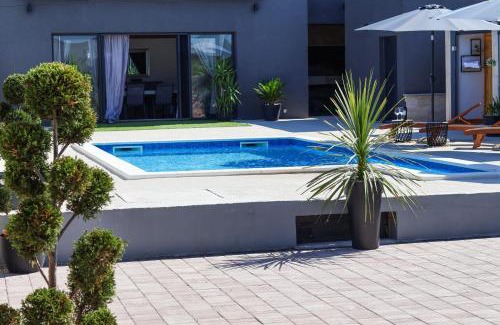 Posedarje Villa | Villa Dalmatia with pool