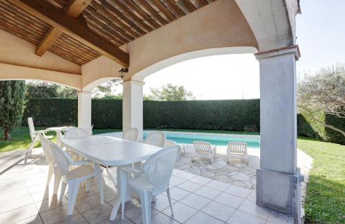 La Bouverie Villa | villa de charme, 8 pers, climatisée, piscine chauffée, calme garanti