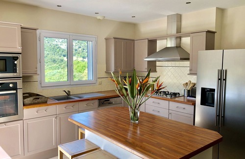 Plan-de-la-Tour Villa | VILLA DE CHARME, GOLFE St TROPEZ, AU CALME, BELLE VUE DEGAGEE, PISCINE CHAUFFEE