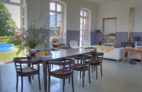 Troche Villa | Villa De Vacances l'Ancienne Ecole Troche